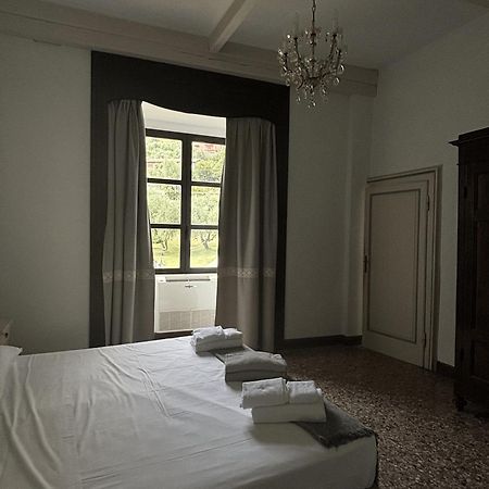 Aparthotel Castello Oldofredi Monte Isola Exterior foto