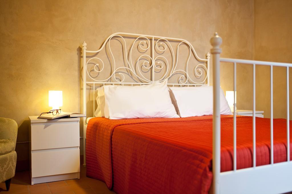 Aparthotel Castello Oldofredi Monte Isola Exterior foto