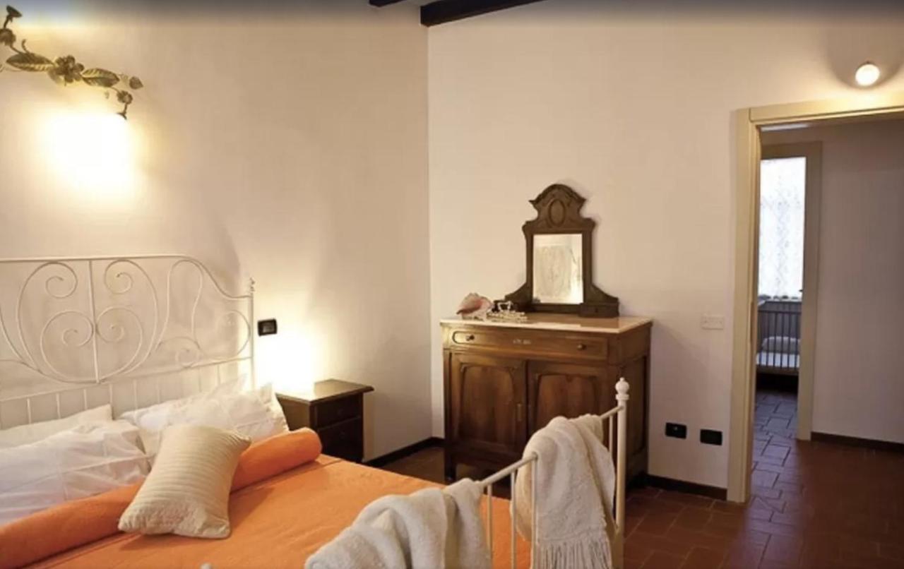 Aparthotel Castello Oldofredi Monte Isola Exterior foto